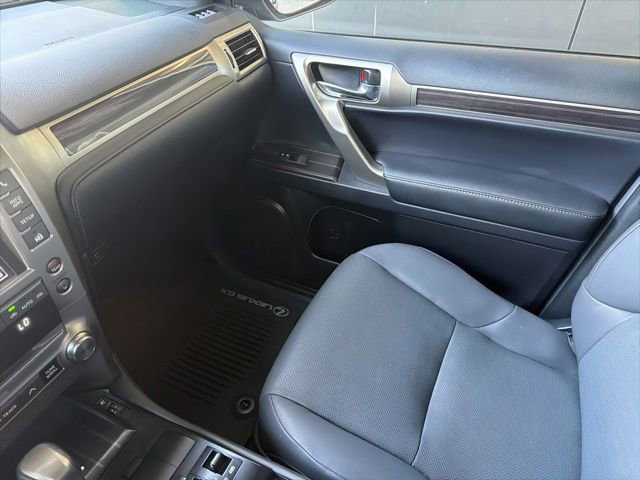 Used 2021 Lexus GX 460 Premium w/ Premium Package AWD/4WD image 40