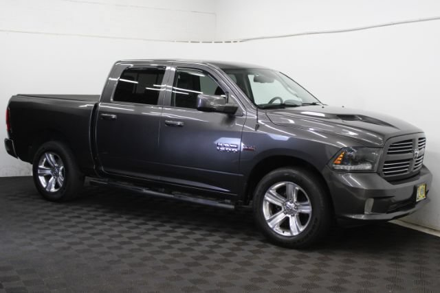 Used 2015 RAM 1500 Sport w/ Convenience Group AWD/4WD image 3