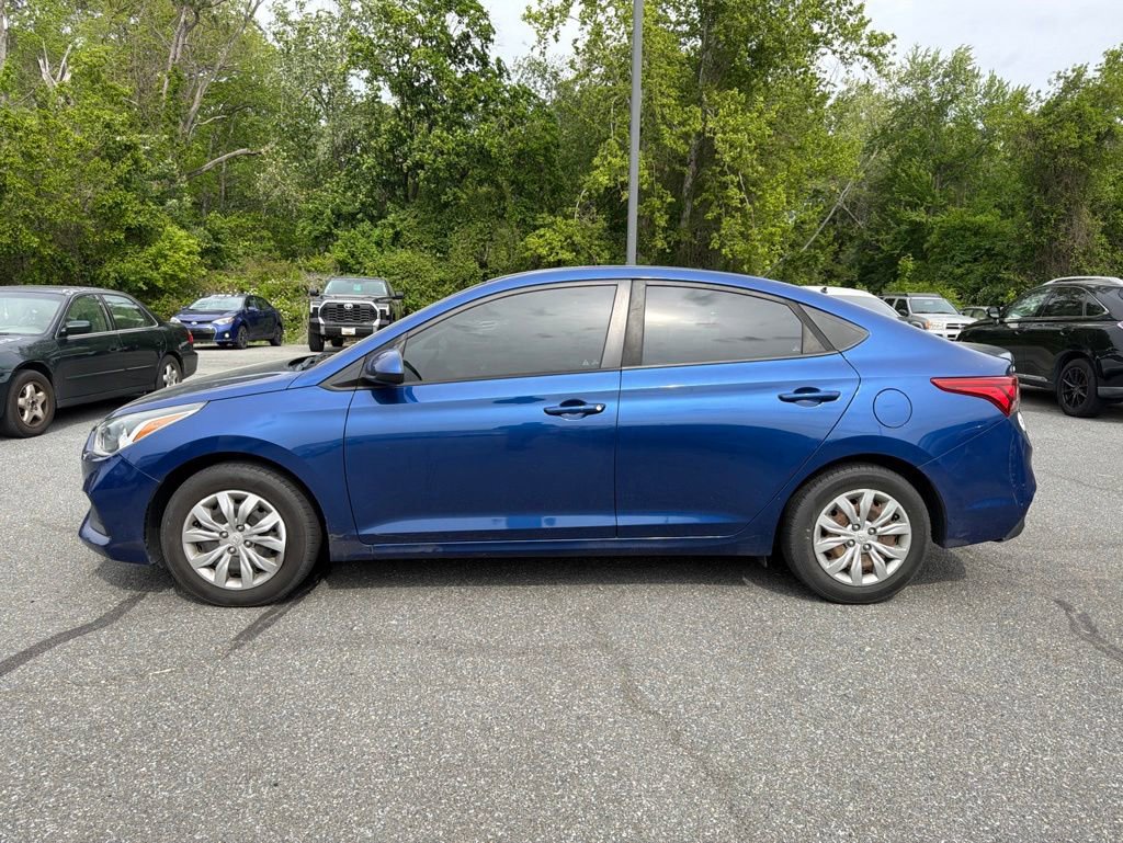 Used 2019 Hyundai Accent SE FWD image 2