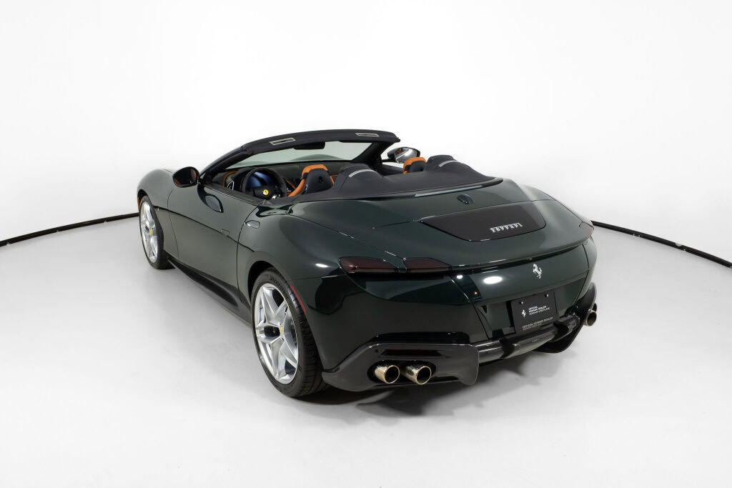 Used 2024 Ferrari Roma Spider image 15