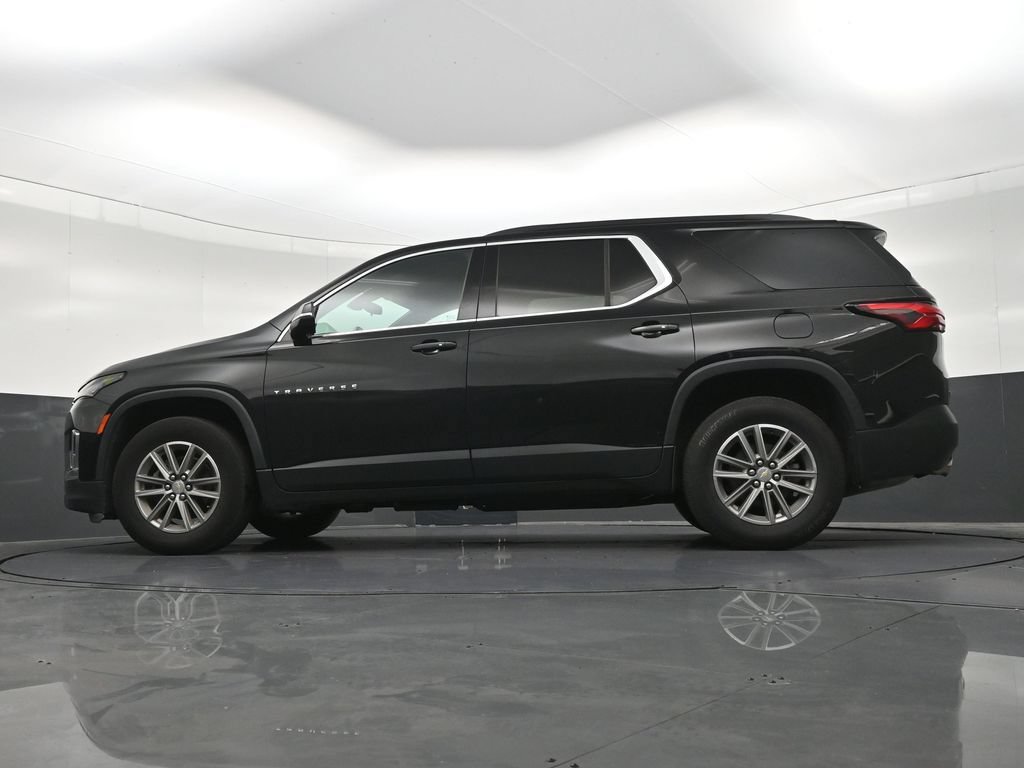 Used 2023 Chevrolet Traverse LT FWD image 25