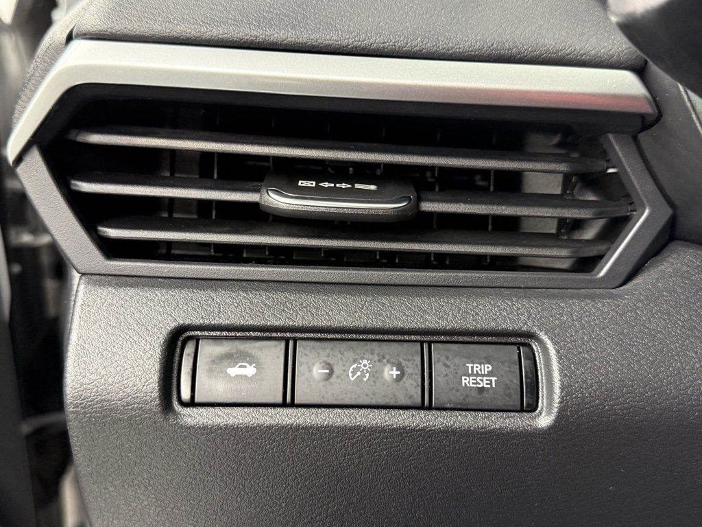 Used 2019 Nissan Altima 2.5 SR w/ SR Premium Package image 24