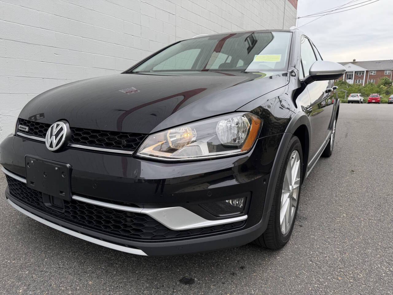 Used 2017 Volkswagen Golf Alltrack SE AWD/4WD image 10