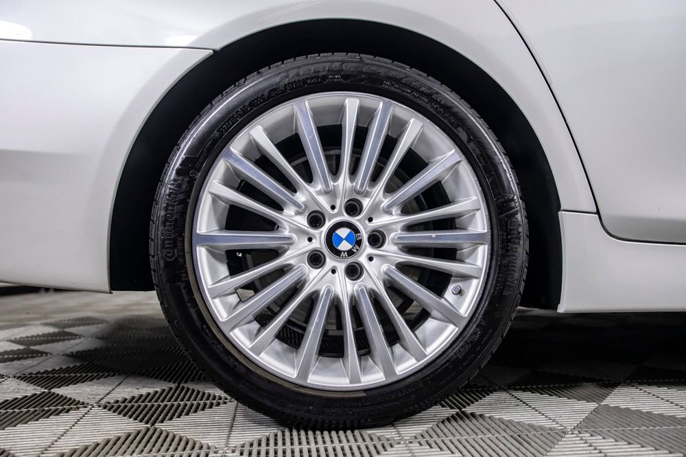 Used 2014 BMW 550i Sedan RWD image 48