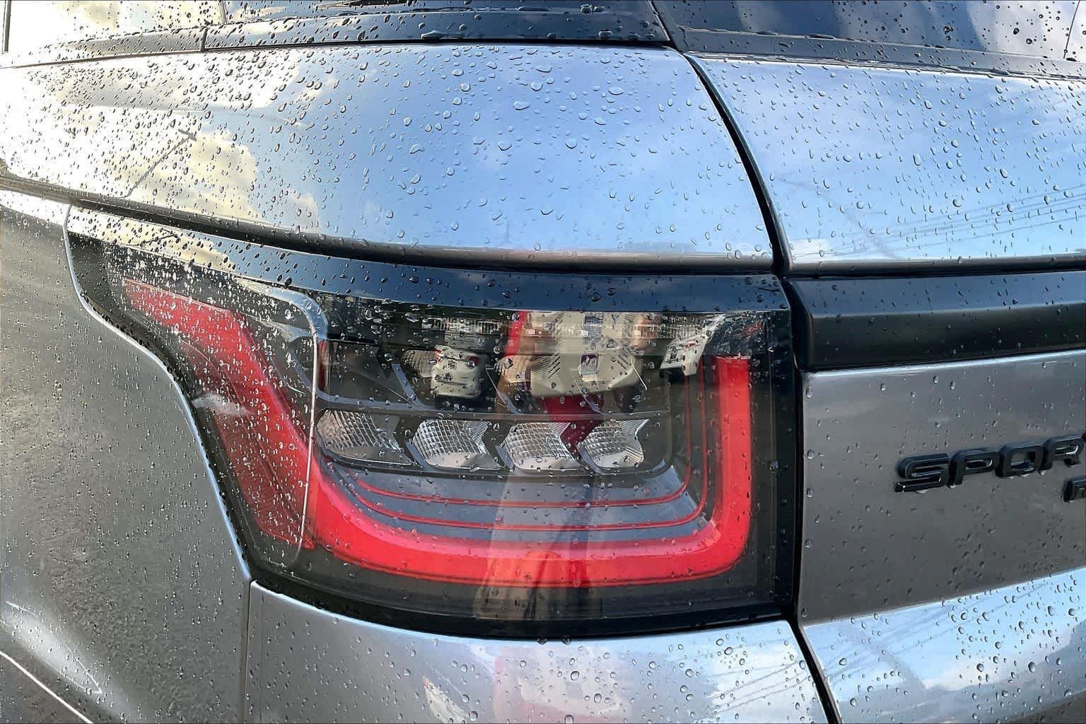Used 2020 Land Rover Range Rover Sport HSE AWD/4WD image 27