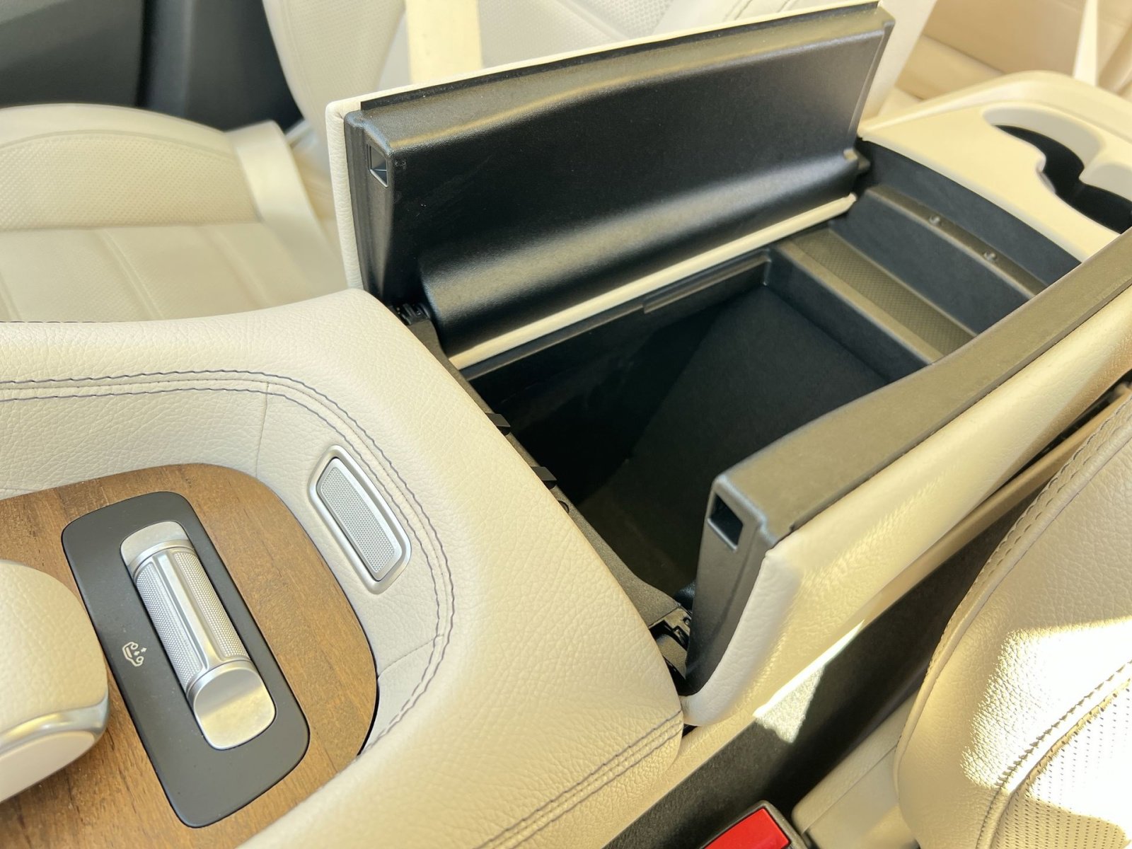 Used 2023 Mercedes-Benz GLS 580 4MATIC image 23