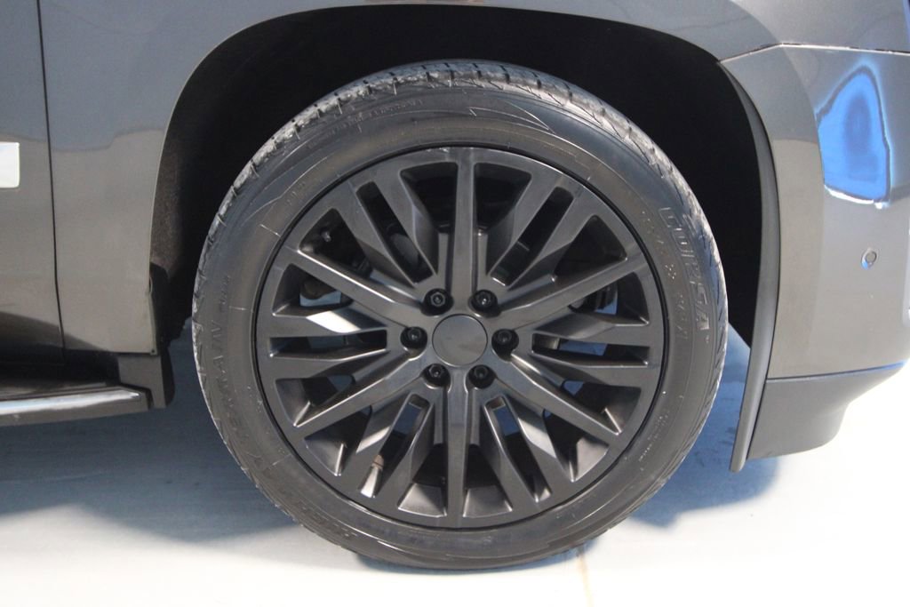 Used 2020 Cadillac Escalade Luxury image 40