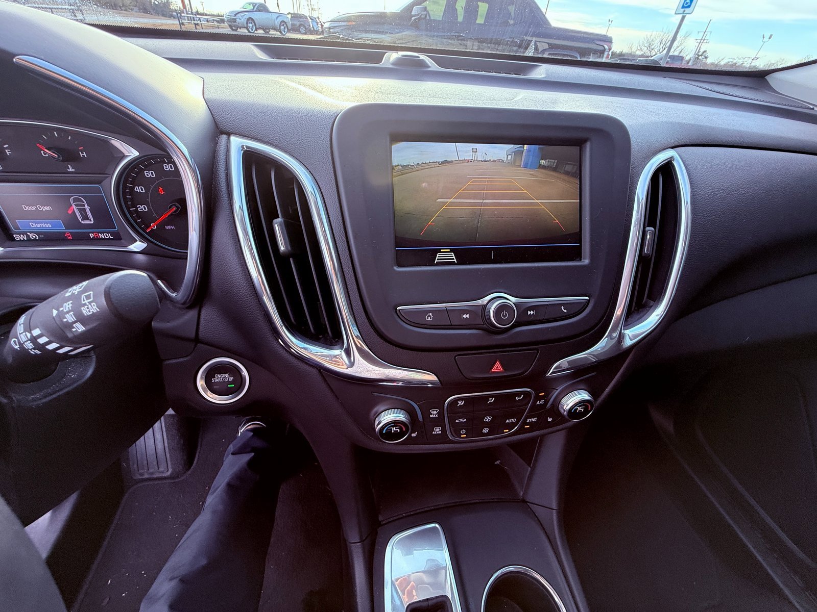 Used 2019 Chevrolet Equinox LT image 19