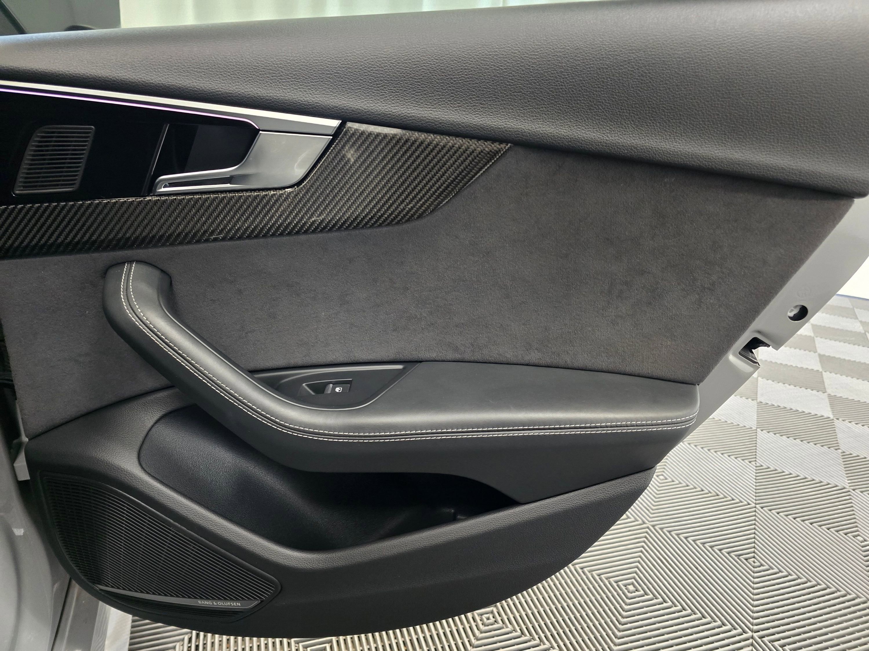 Used 2023 Audi RS 5 Sportback w/ Black Optic Carbon Package image 25