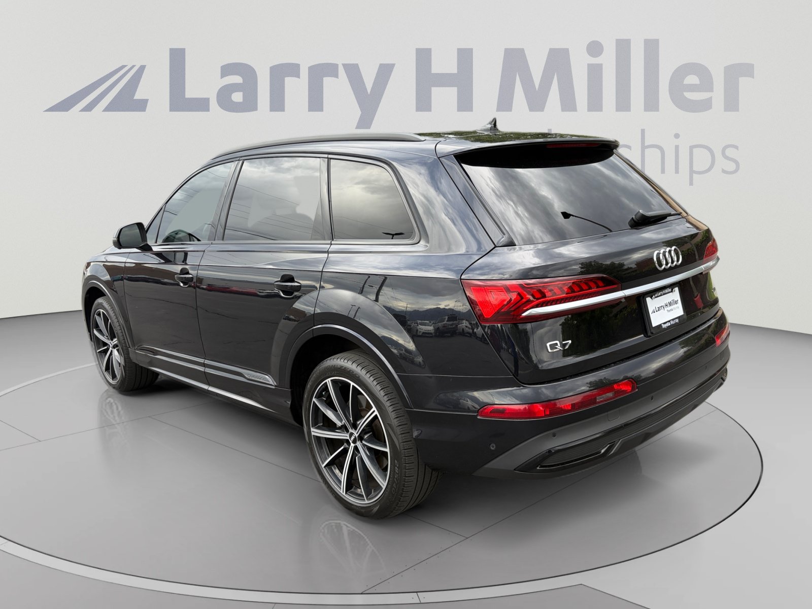 Used 2021 Audi Q7 3.0T Premium Plus AWD/4WD image 3