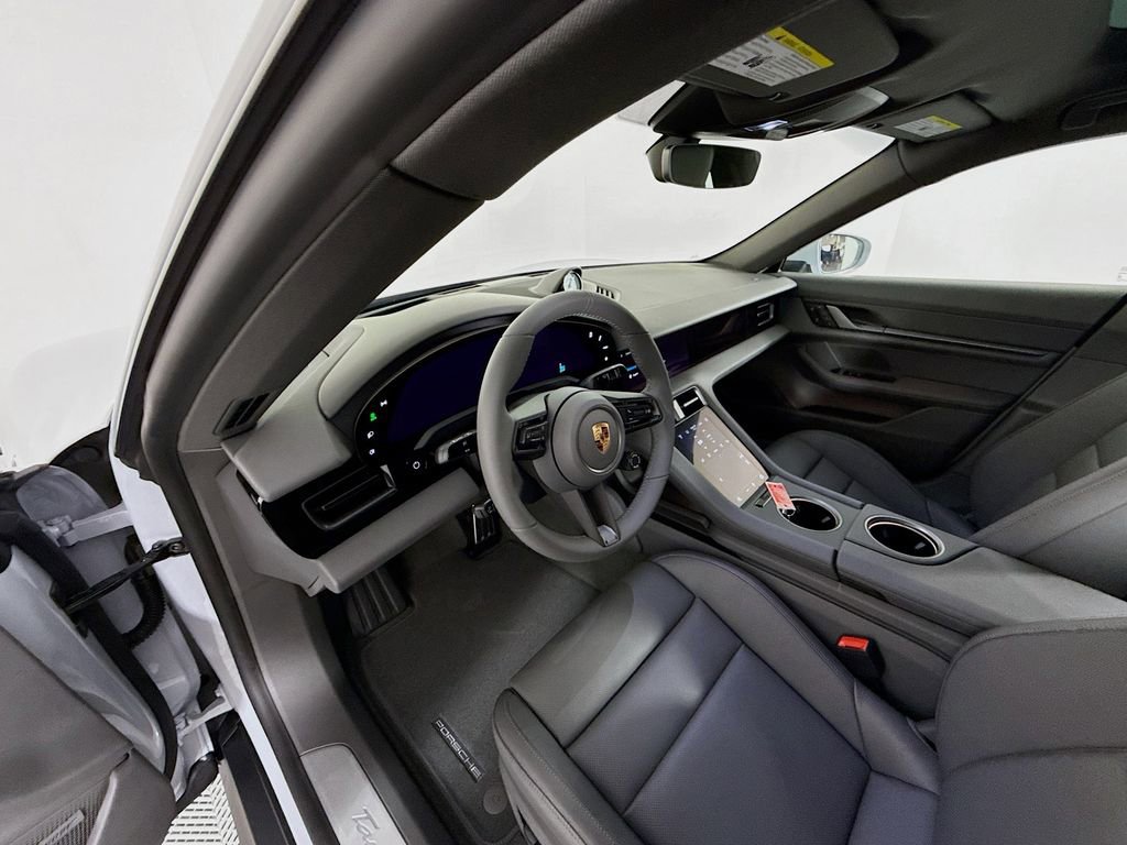 New 2026 Porsche Taycan image 4