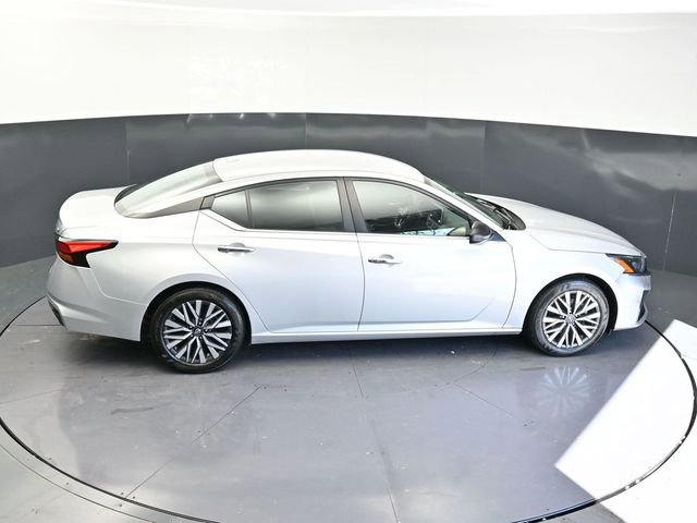 Used 2024 Nissan Altima 2.5 SV image 27