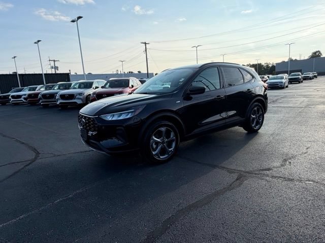Used 2025 Ford Escape ST-Line FWD image 24