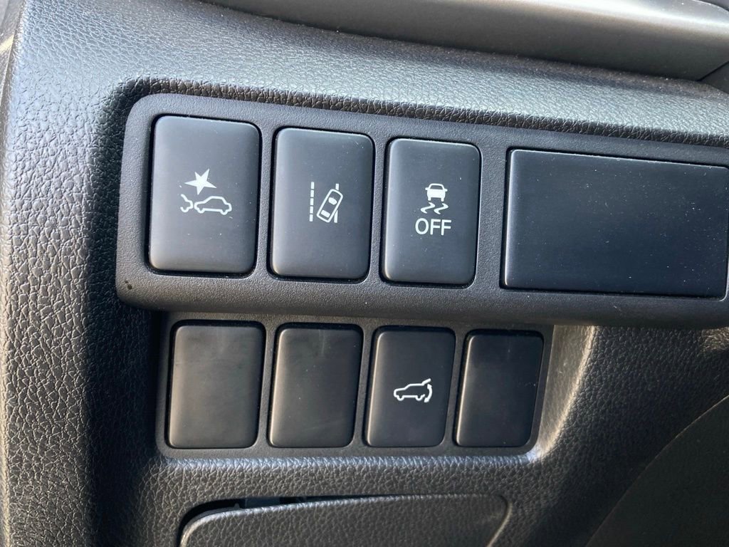 Used 2024 Mitsubishi Eclipse Cross SEL image 14