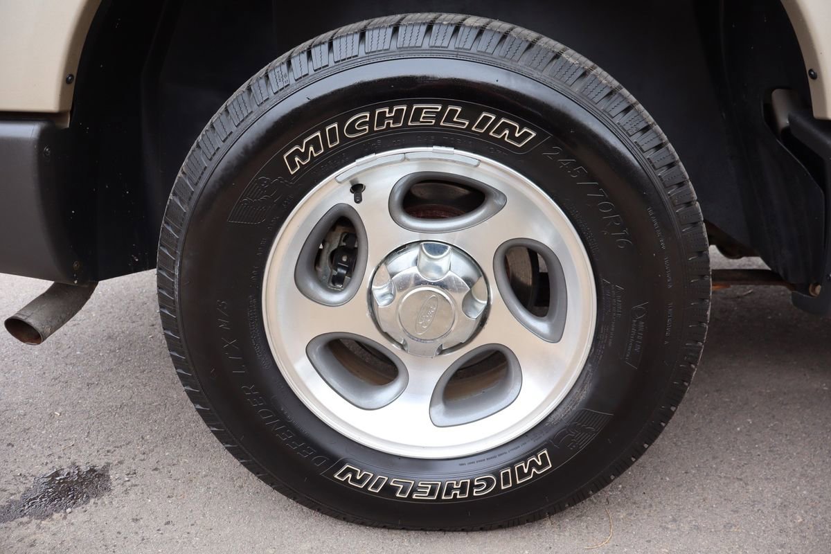 Used 2004 Ford Explorer Sport Trac XLT image 42