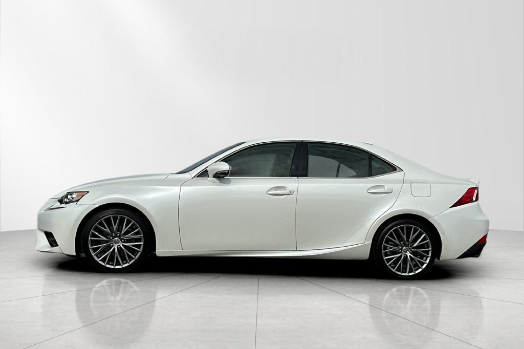 Used 2015 Lexus IS 250 RWD image 3