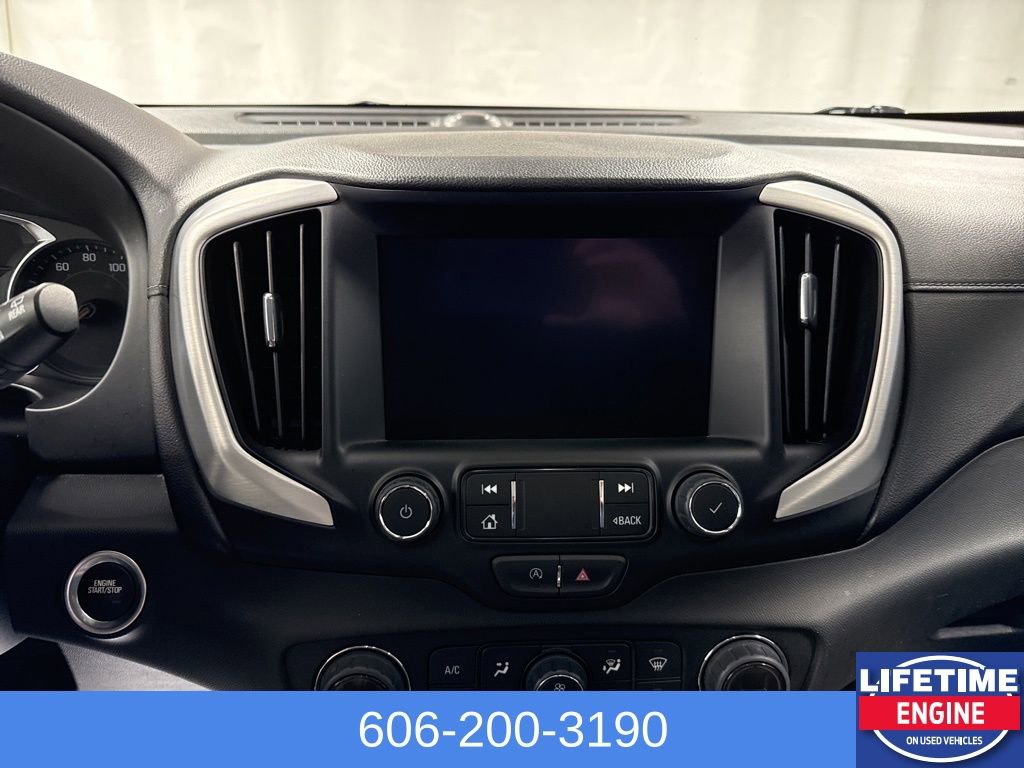 Used 2024 GMC Terrain SLT image 18