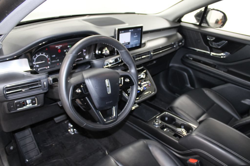 Used 2022 Lincoln Corsair AWD w/ Equipment Group 101A image 24