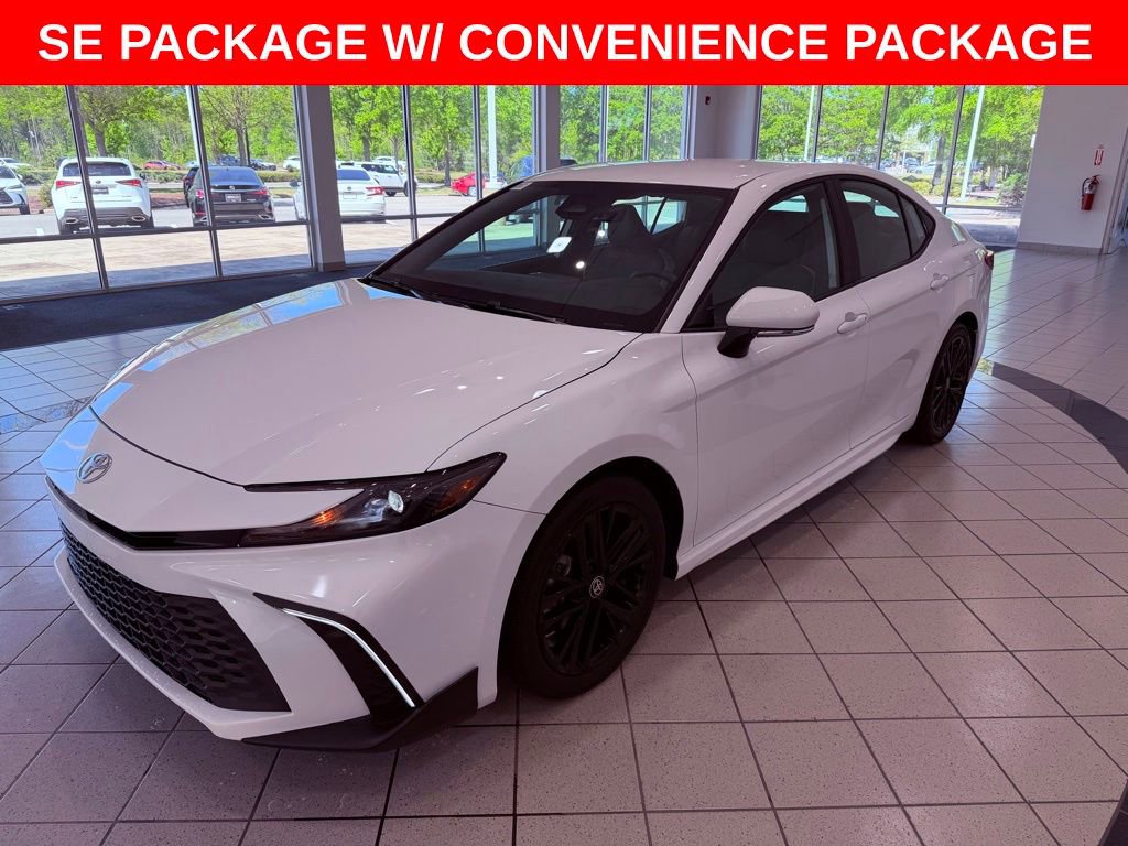 Used 2025 Toyota Camry SE w/ Convenience Package FWD image 3