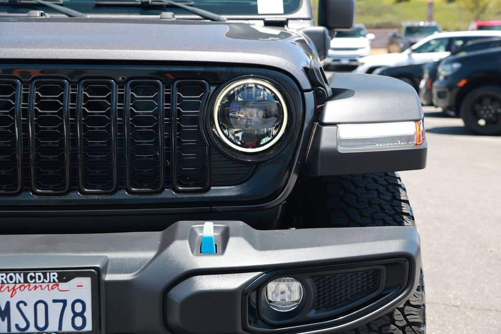 Used 2024 Jeep Wrangler Unlimited AWD/4WD image 5