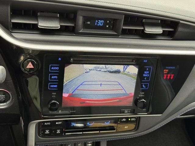 Used 2018 Toyota Corolla XSE image 33