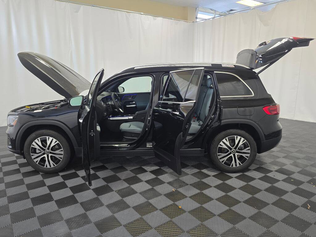 New 2026 Mercedes-Benz GLB 250 4MATIC image 12