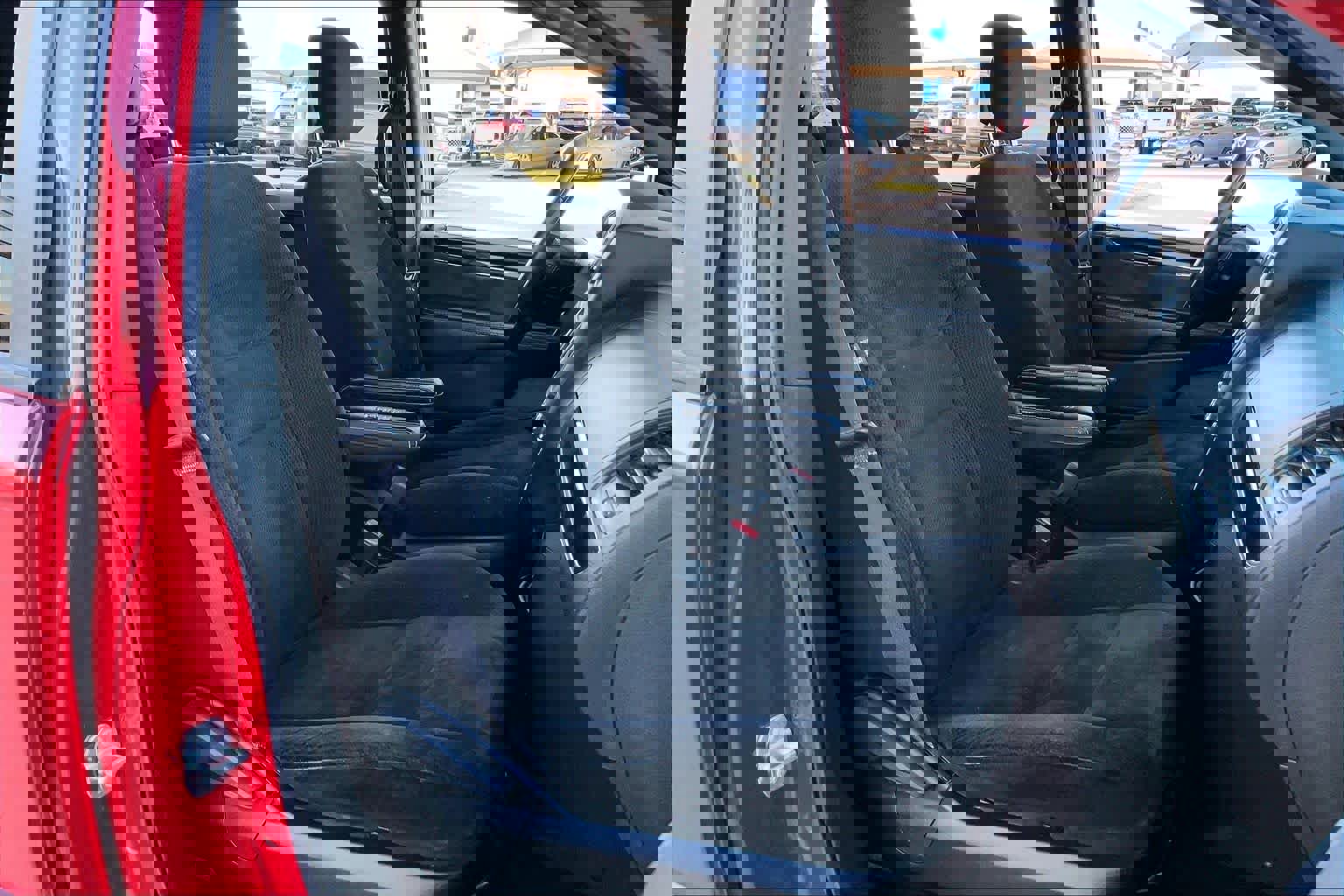 Used 2016 Dodge Grand Caravan SE image 7