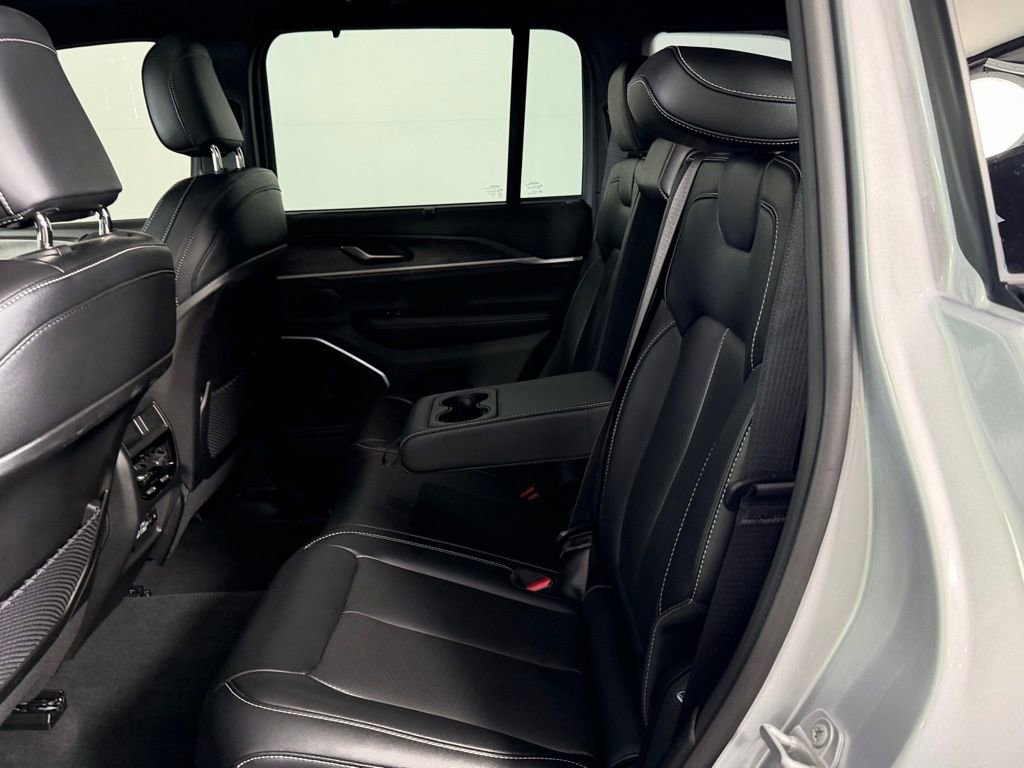 Used 2024 Jeep Grand Cherokee Limited 4xe w/ Luxury Tech Group II image 27