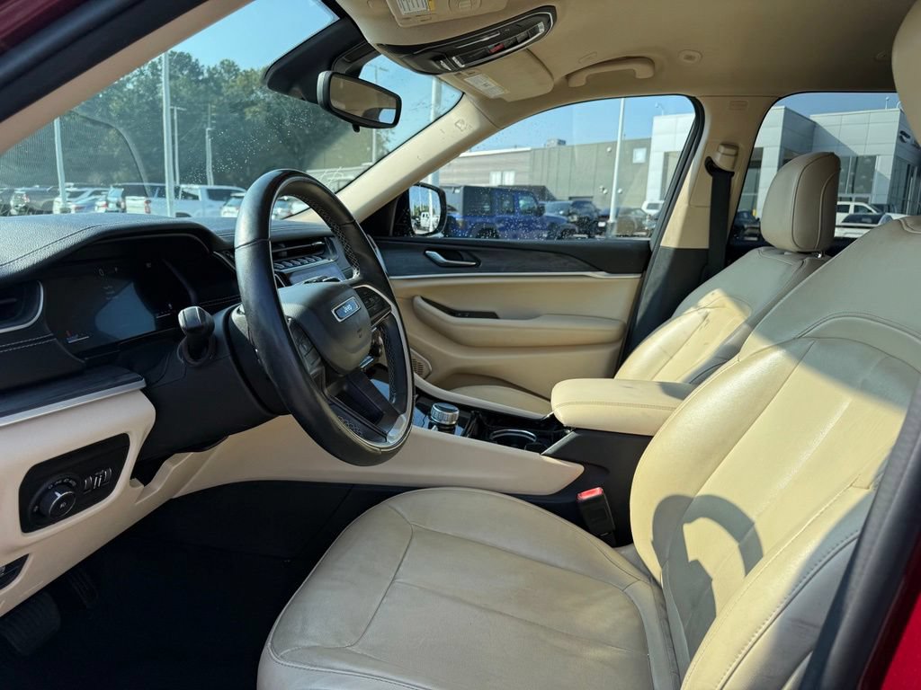 Used 2022 Jeep Grand Cherokee L Limited AWD/4WD image 4