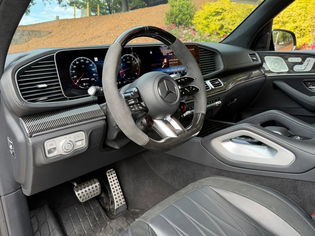 Used 2024 Mercedes-Benz GLS 63 AMG 4MATIC image 16