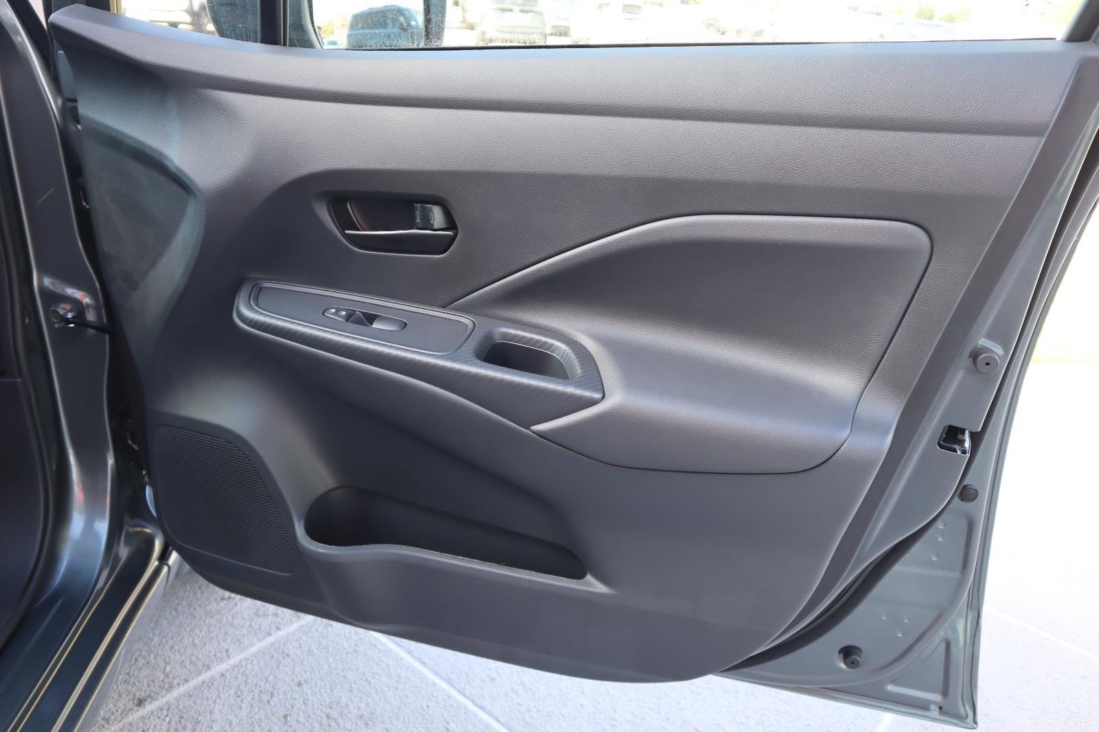 Used 2025 Nissan Versa S w/ Trunk Package image 36