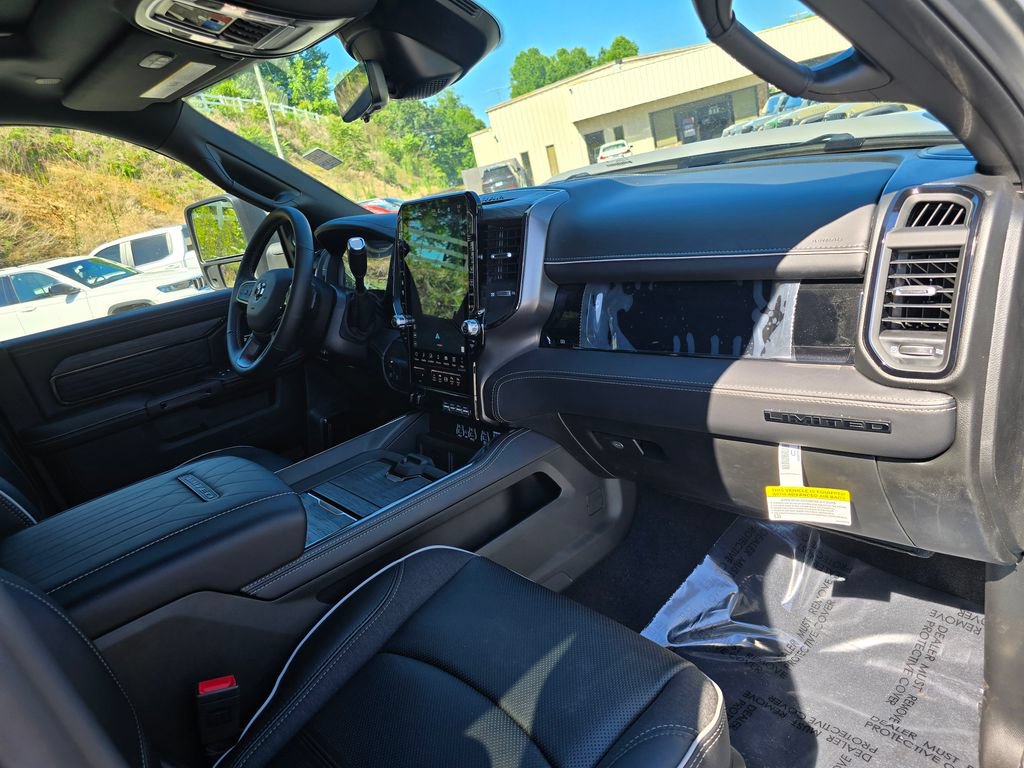 New 2026 RAM 2500 Limited AWD/4WD image 30