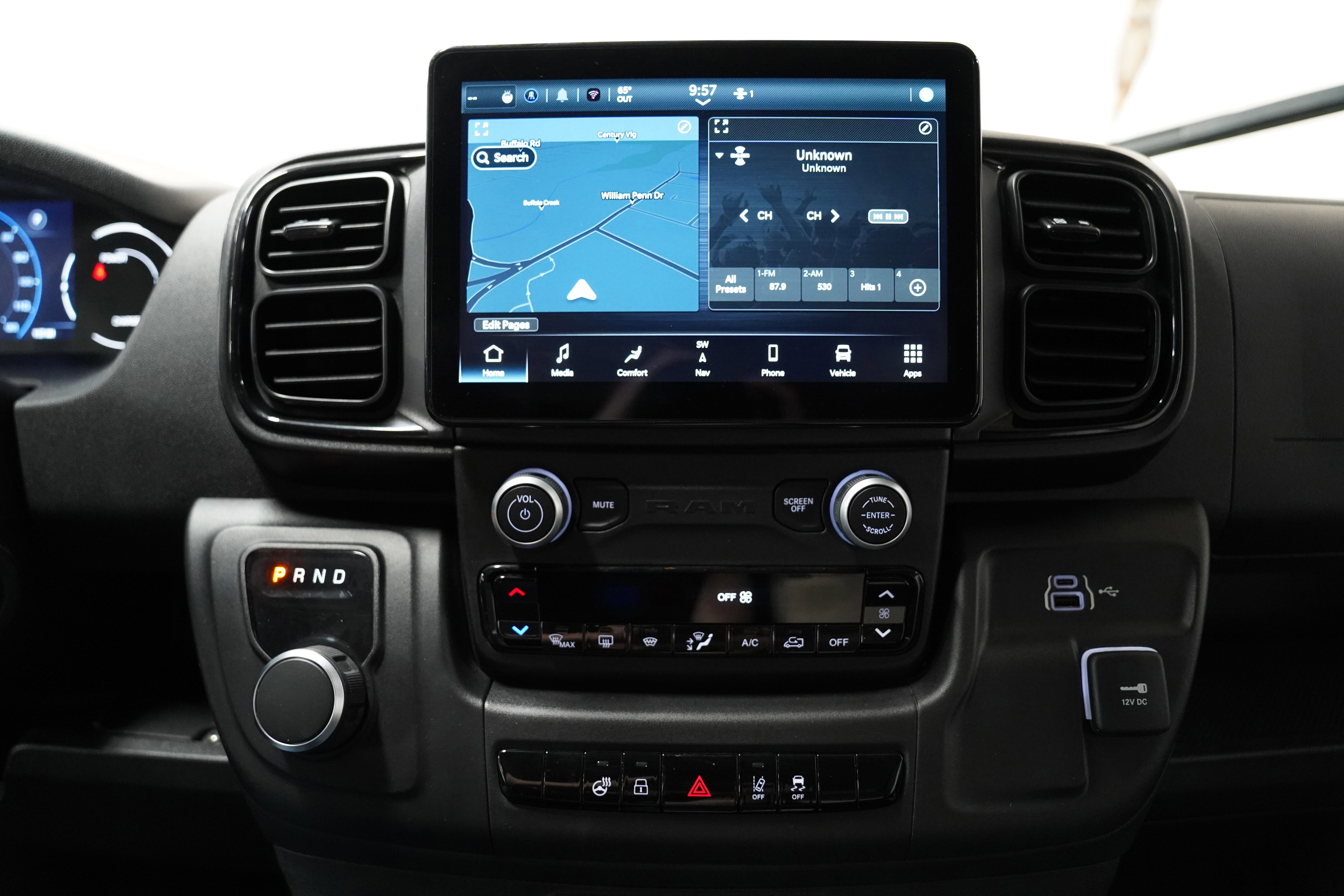 Used 2024 RAM ProMaster 3500 w/ Delivery Van Package image 23