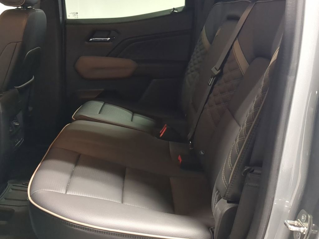 Used 2023 GMC Canyon Denali image 23