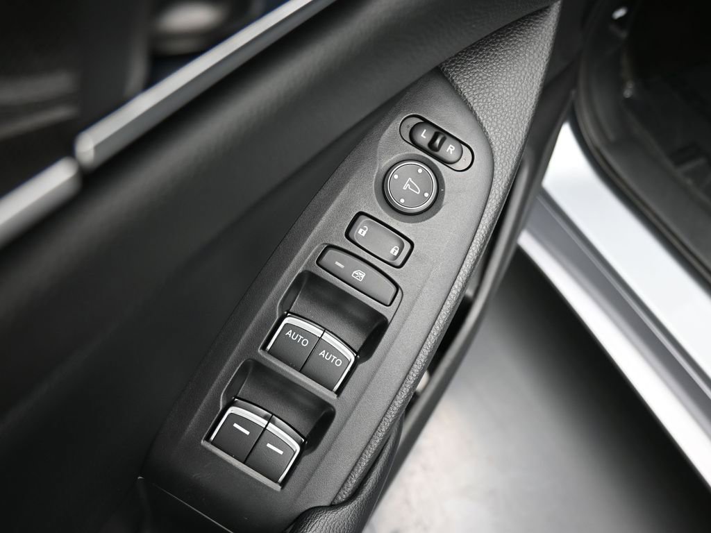 Used 2018 Honda Accord Sport image 31