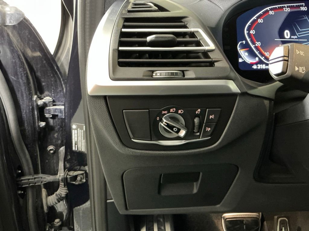 Used 2022 BMW X3 xDrive30i w/ M Sport Package 2 AWD/4WD image 19