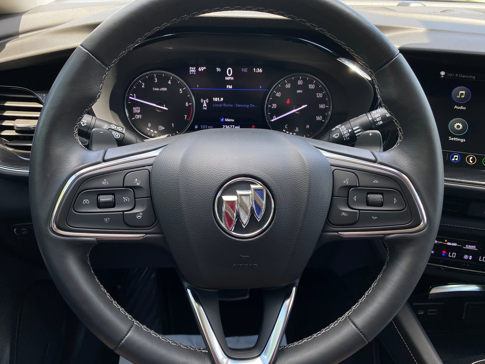 Used 2023 Buick Envision Essence w/ Sport Touring Package image 20