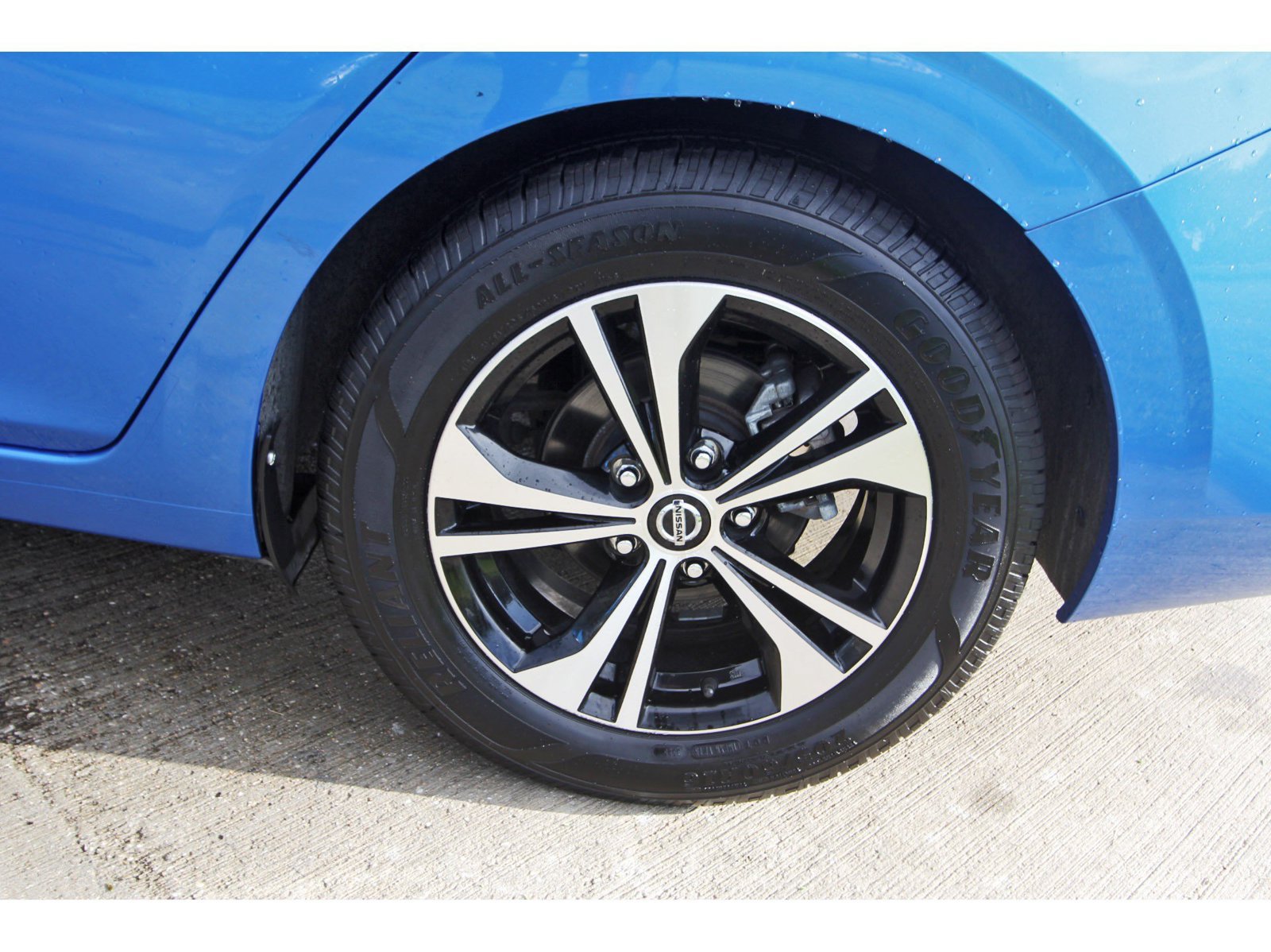 Used 2022 Nissan Sentra SV FWD image 32