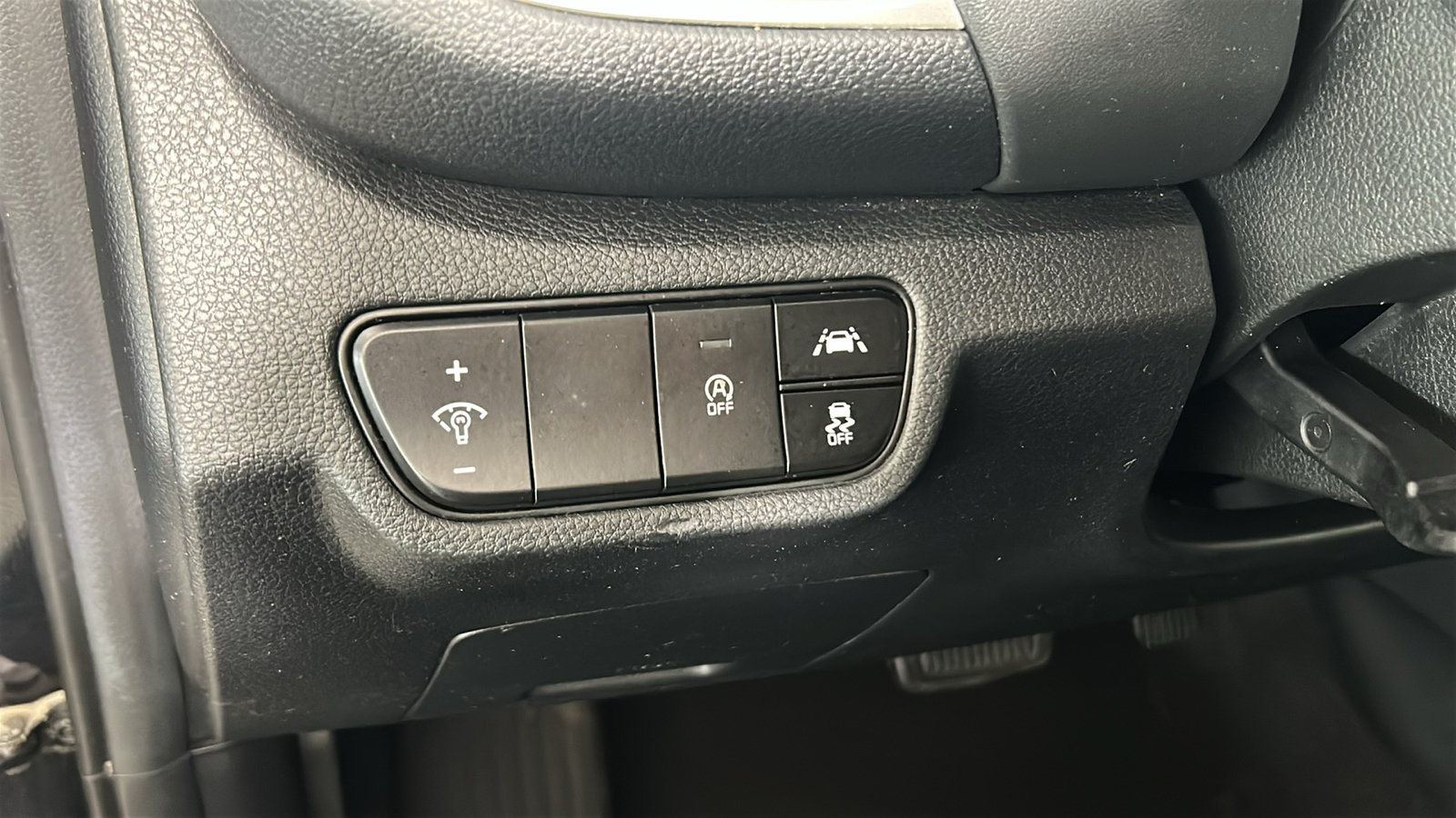 Used 2022 Kia Seltos SX w/ Sunroof Package AWD/4WD image 24