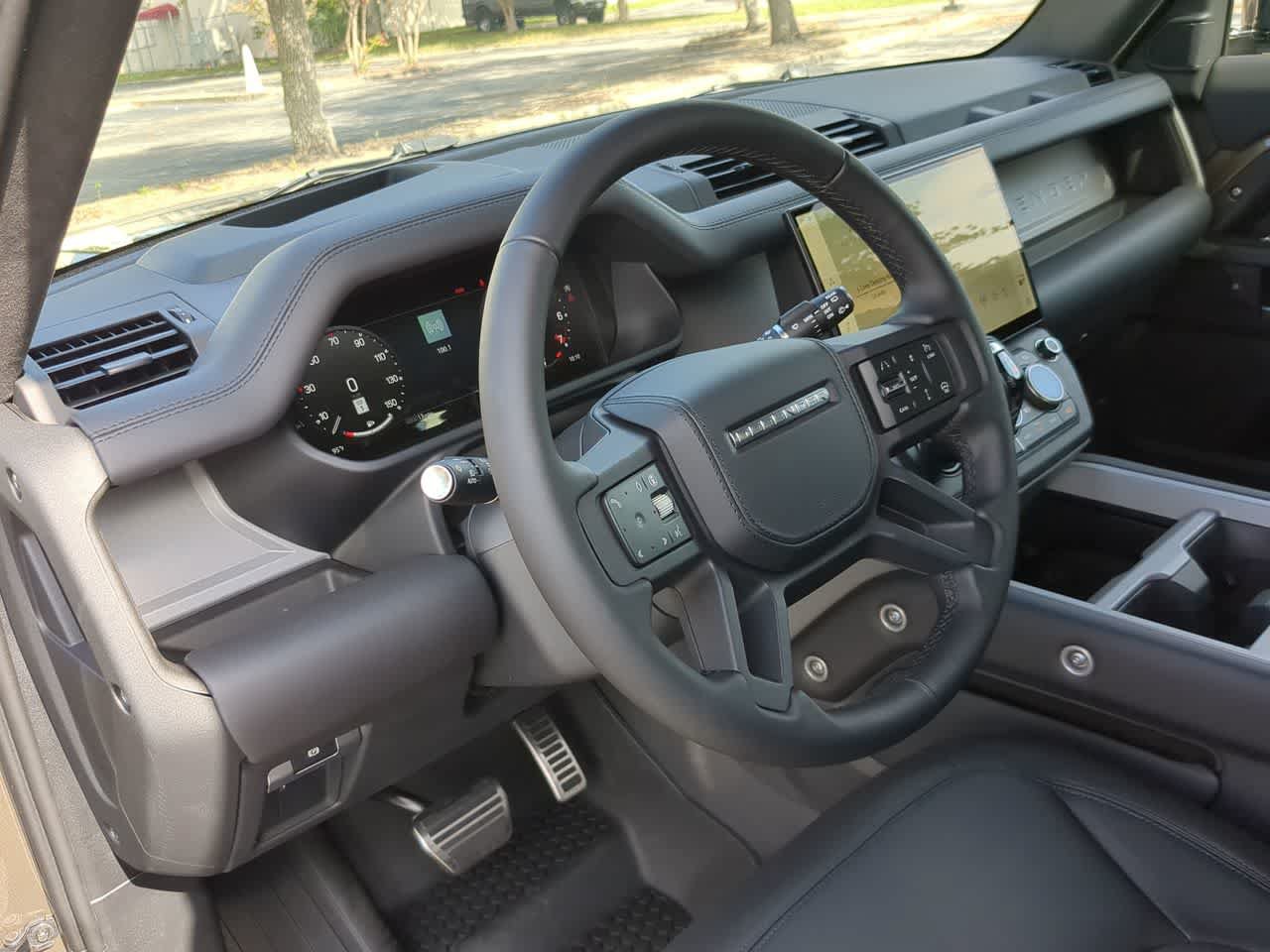 New 2026 Land Rover Defender 110 X AWD/4WD image 10