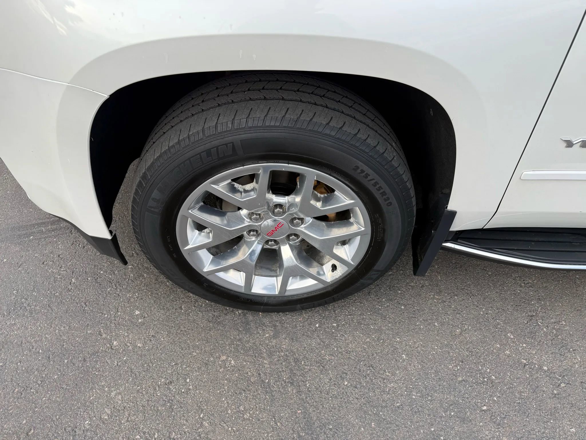 Used 2017 GMC Yukon XL SLT w/ Open Road Package image 14