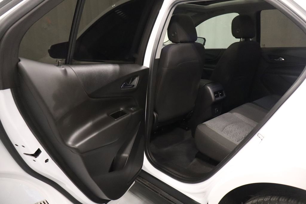 Used 2022 Chevrolet Equinox LT AWD/4WD image 13