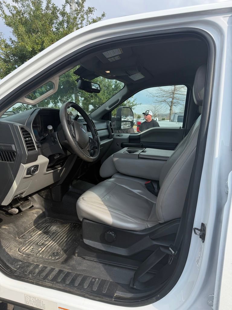 Used 2020 Ford F450 XL w/ Power Equipment Group image 5