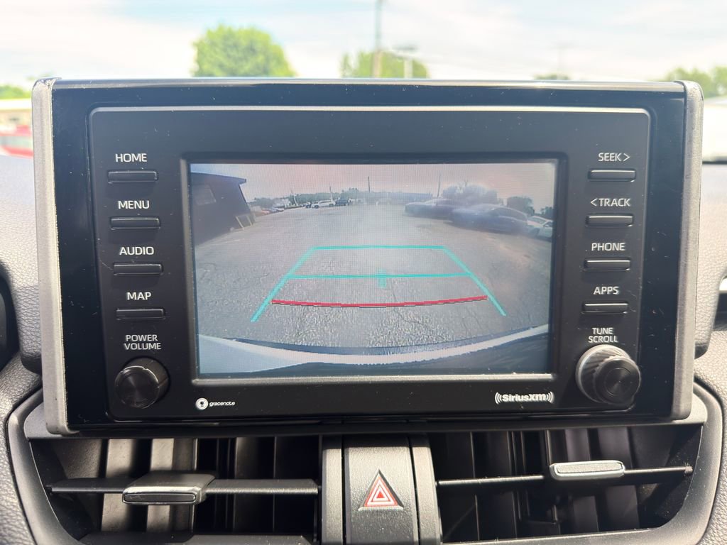 Used 2020 Toyota RAV4 LE AWD/4WD image 34