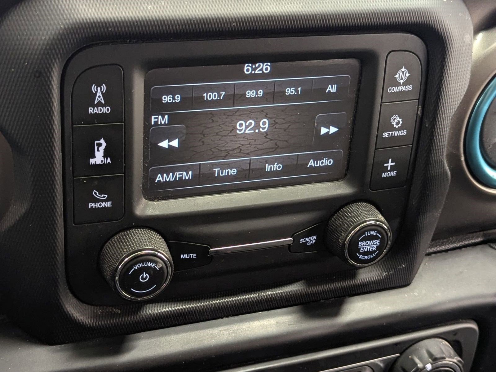 Used 2020 Jeep Wrangler Unlimited Sport image 13