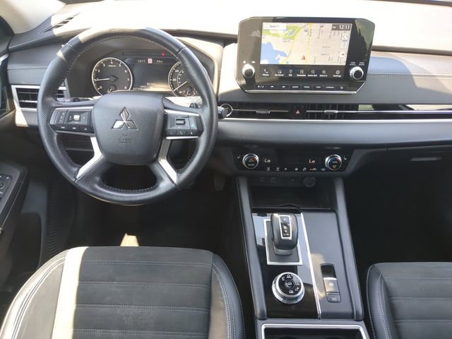 Used 2022 Mitsubishi Outlander SE AWD/4WD image 17