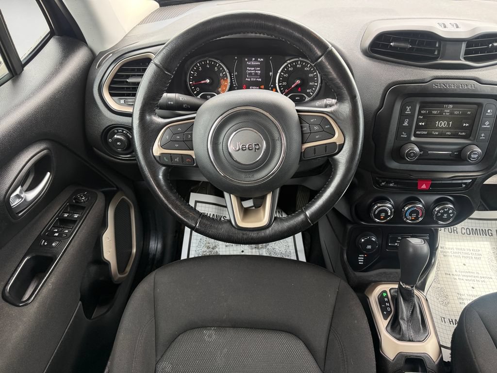 Used 2017 Jeep Renegade Latitude w/ Cold Weather Group AWD/4WD image 12