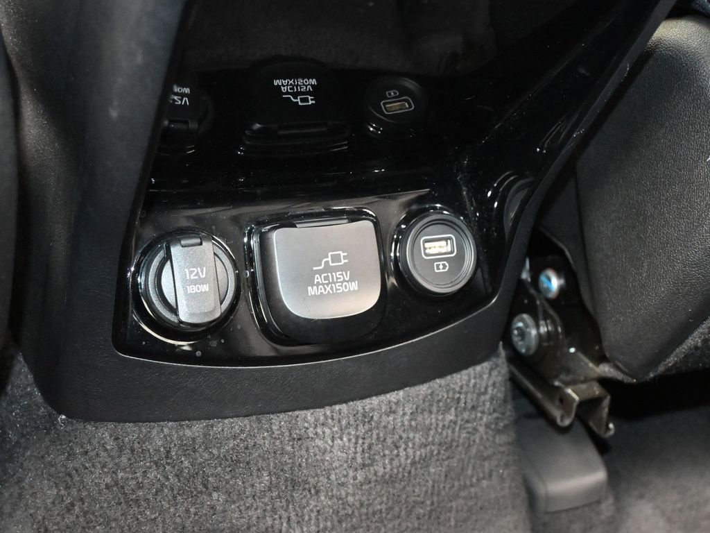 Used 2023 Kia Sorento SX AWD/4WD image 47