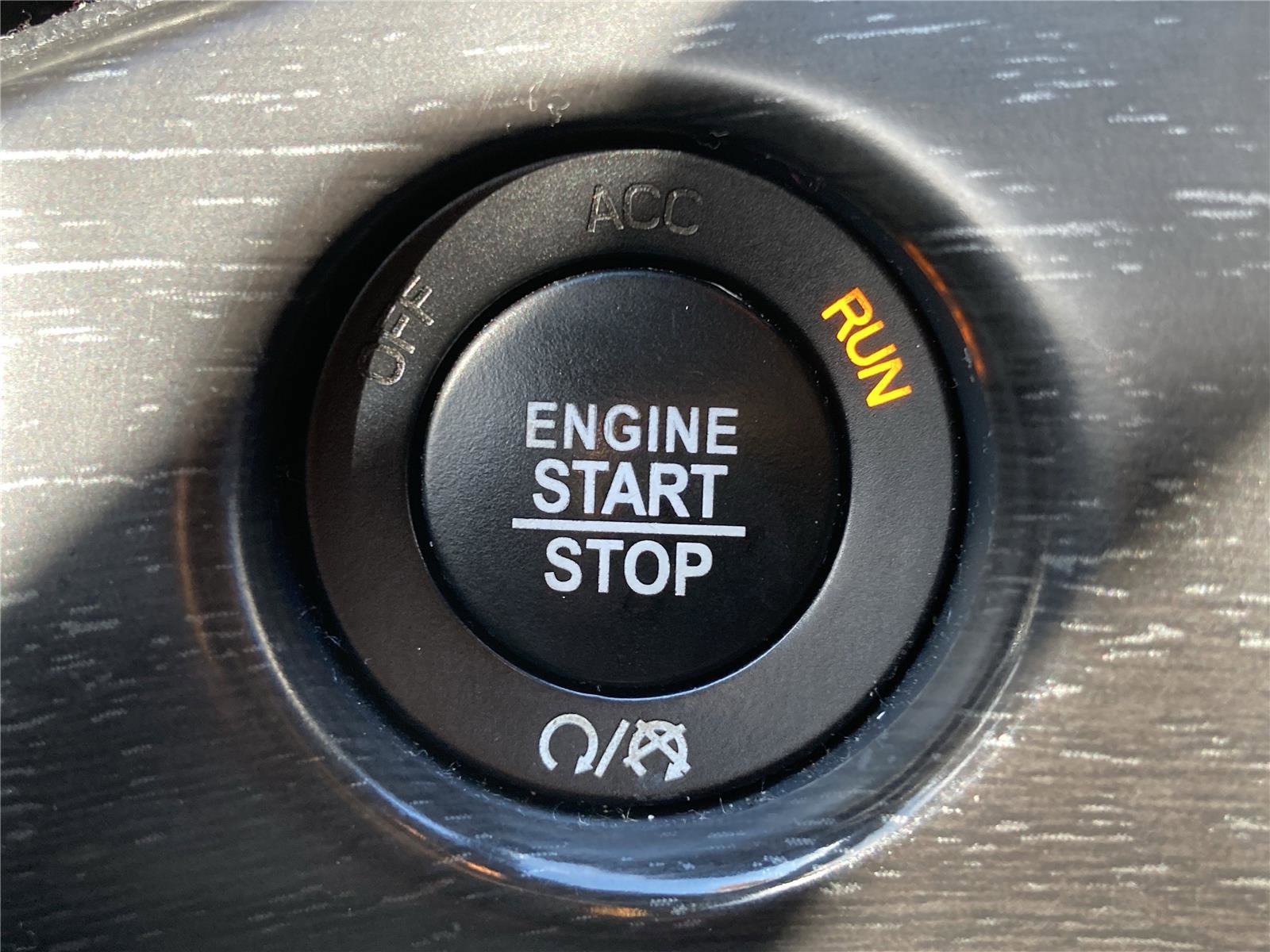 Used 2018 Jeep Grand Cherokee Laredo image 19