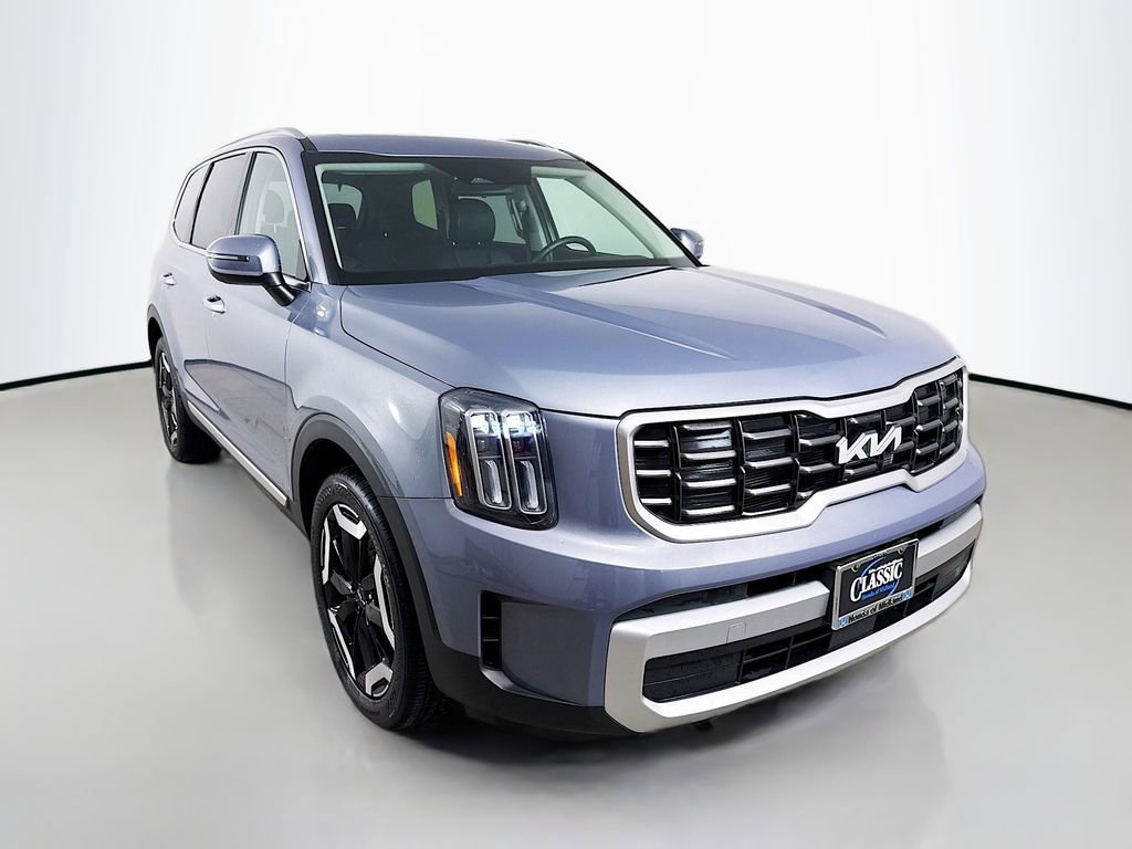 Used 2025 Kia Telluride S FWD image 1